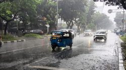 BMKG Hujan Ringan hingga Sedang Guyur Sejumlah Wilayah Jakarta Hari Ini