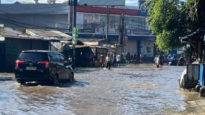 Banjir Dayeuhkolot Motor Masih Tak Bisa Melintas Polisi Arahkan Jalur Alternatif