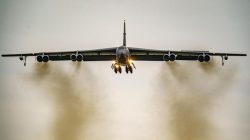 Eskalasi Memanas AS Terbangkan Bomber B-52 Langsung di Atas Daratan Iran